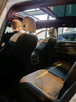 ڤۆڵکسواگن ئەتڵەس کرۆس سپۆرت